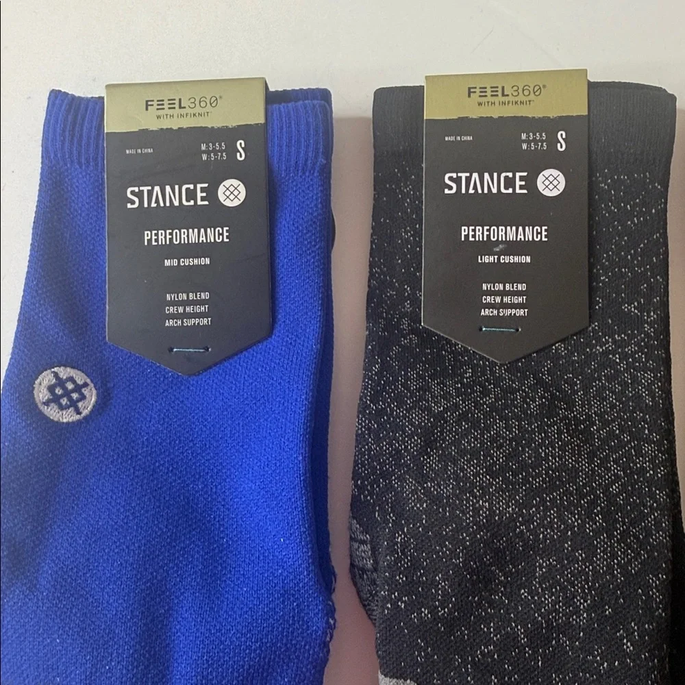Stance Assortment of 4 Pairs of Performance Crew Socks Size Small